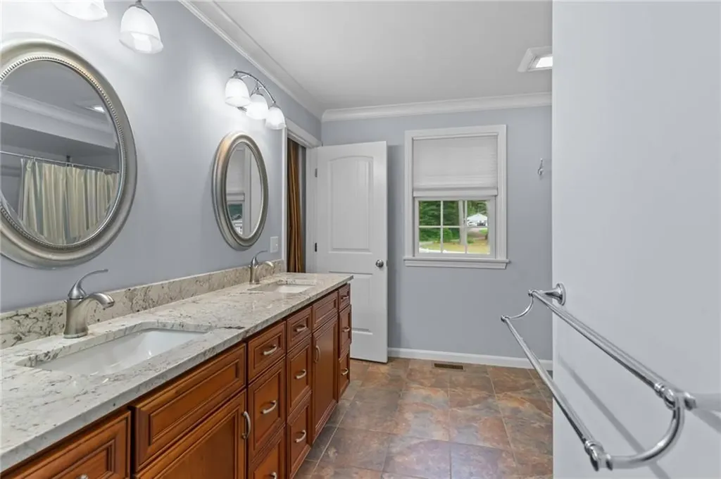 76 Lakehurst Drive Coventry RI 02816