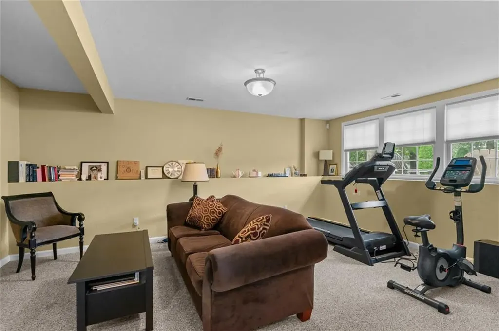 76 Lakehurst Drive Coventry RI 02816