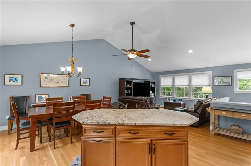 76 Lakehurst Drive Coventry RI 02816