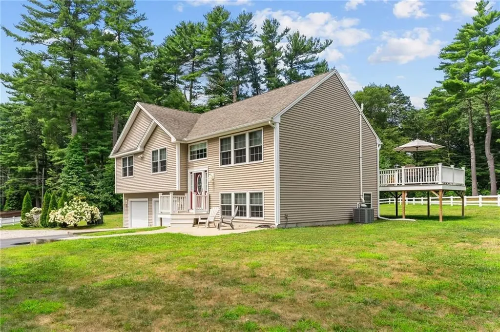 76 Lakehurst Drive Coventry RI 02816