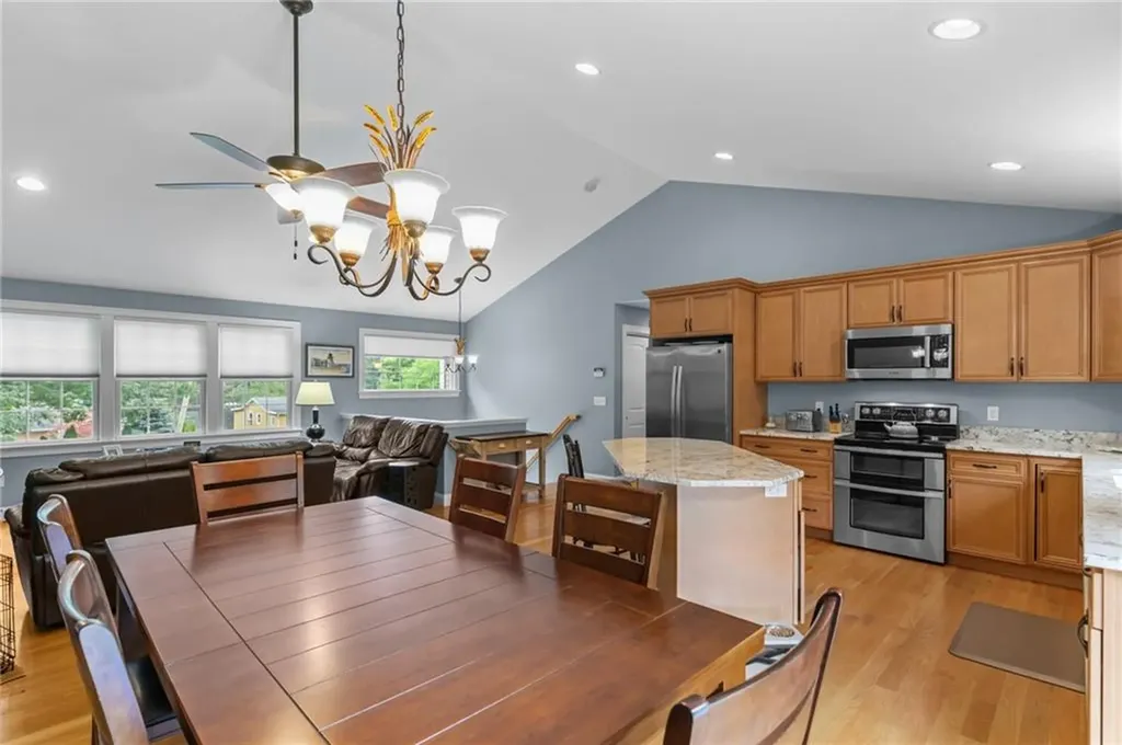 76 Lakehurst Drive Coventry RI 02816