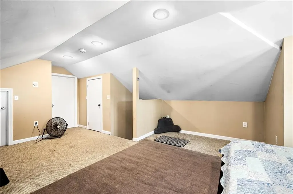 1476 Plainfield Pike Cranston RI 02920