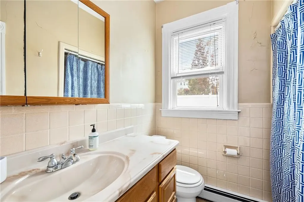 1476 Plainfield Pike Cranston RI 02920