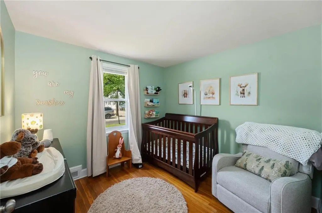 25 Elmcrest Drive Pawtucket RI 02861