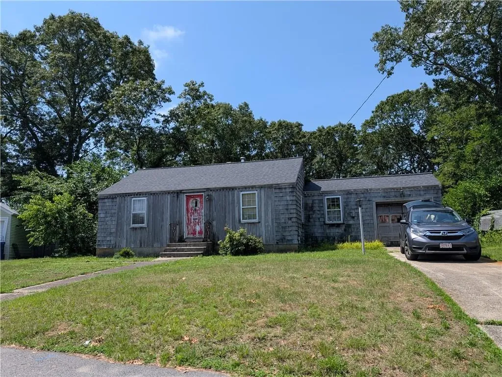 142 Yucatan Drive Warwick RI 02889