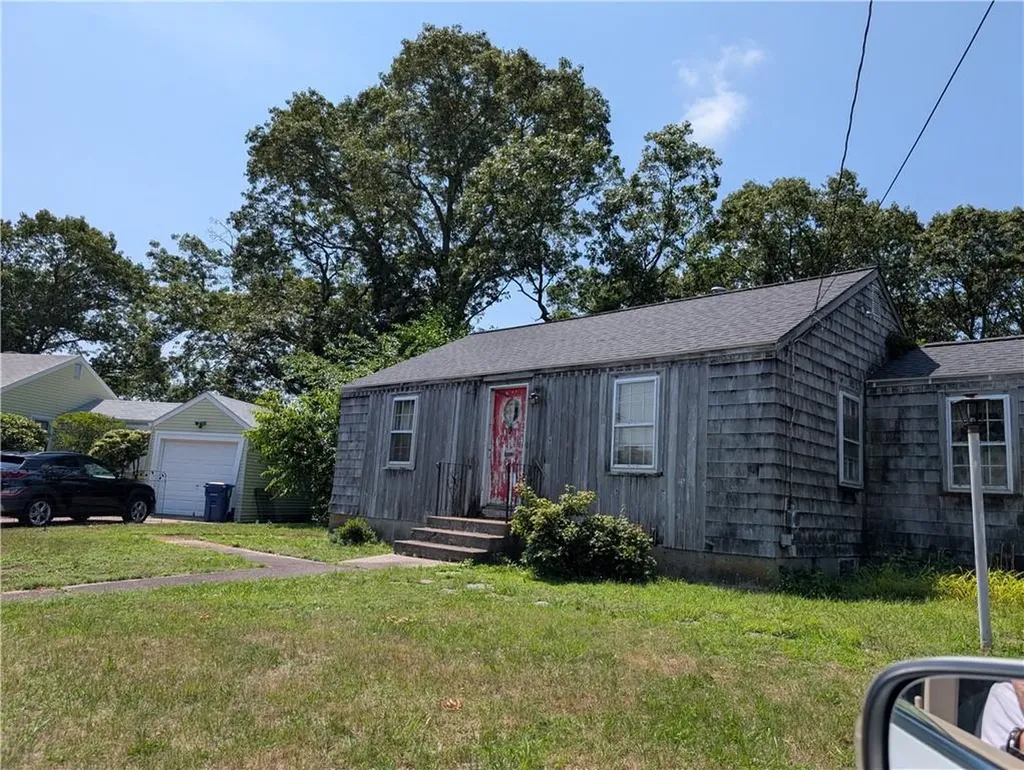 142 Yucatan Drive Warwick RI 02889