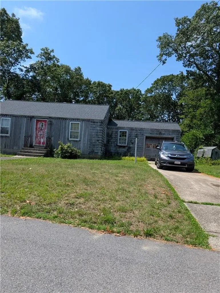 142 Yucatan Drive Warwick RI 02889