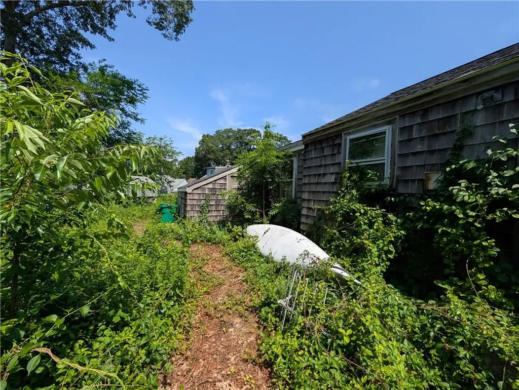 142 Yucatan Drive Warwick RI 02889