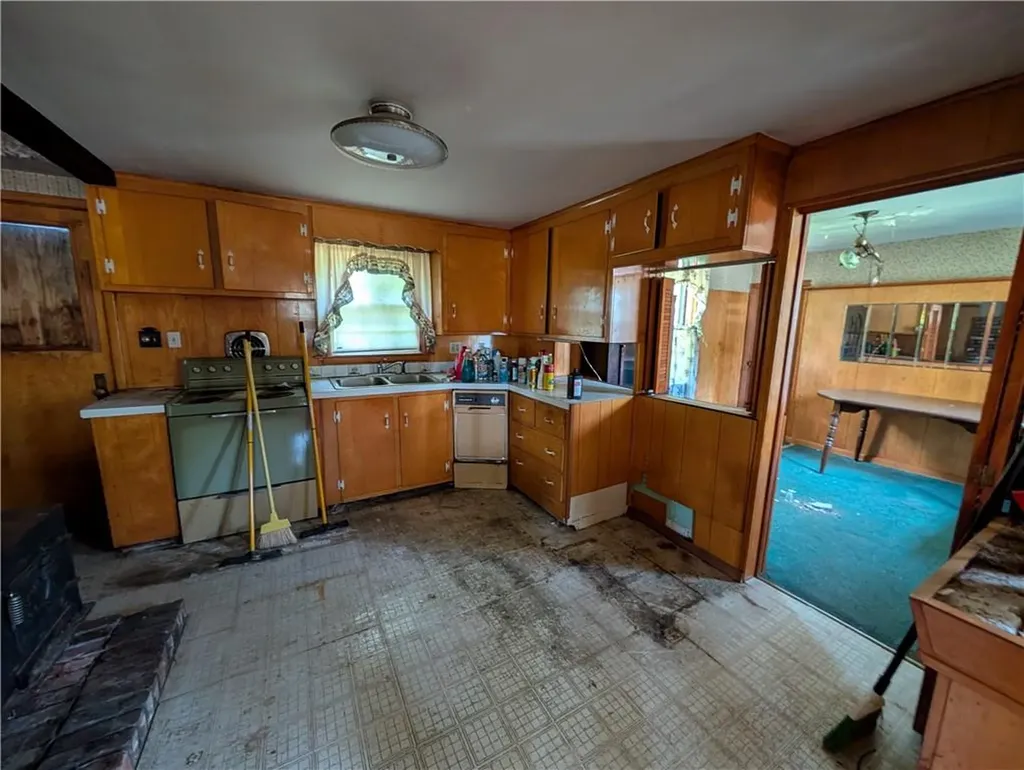 142 Yucatan Drive Warwick RI 02889