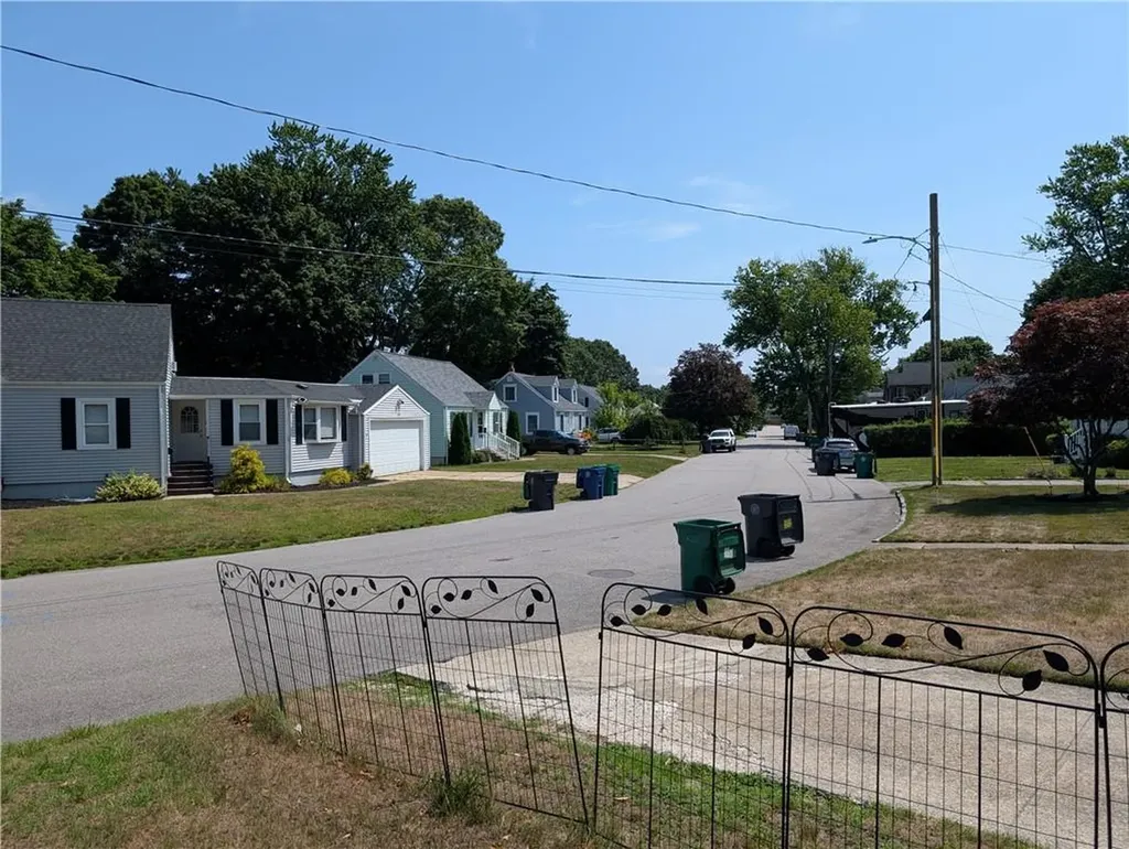 142 Yucatan Drive Warwick RI 02889