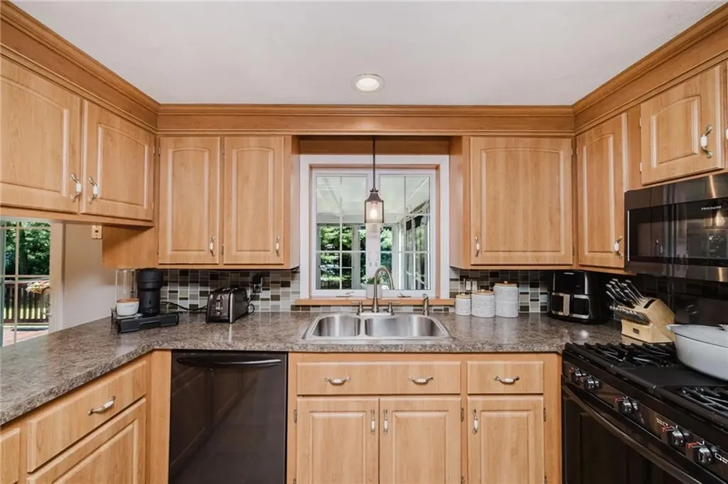 56 Farmview Drive Cumberland RI 02864