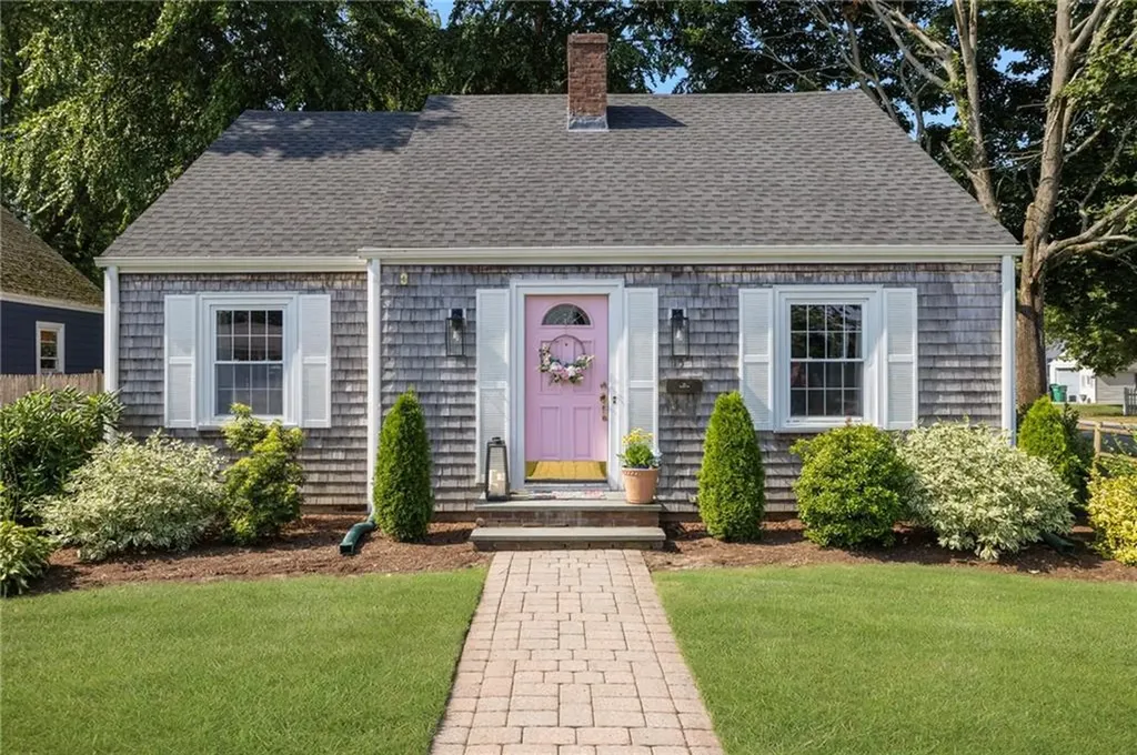 154 Chapmans Avenue Warwick RI 02886