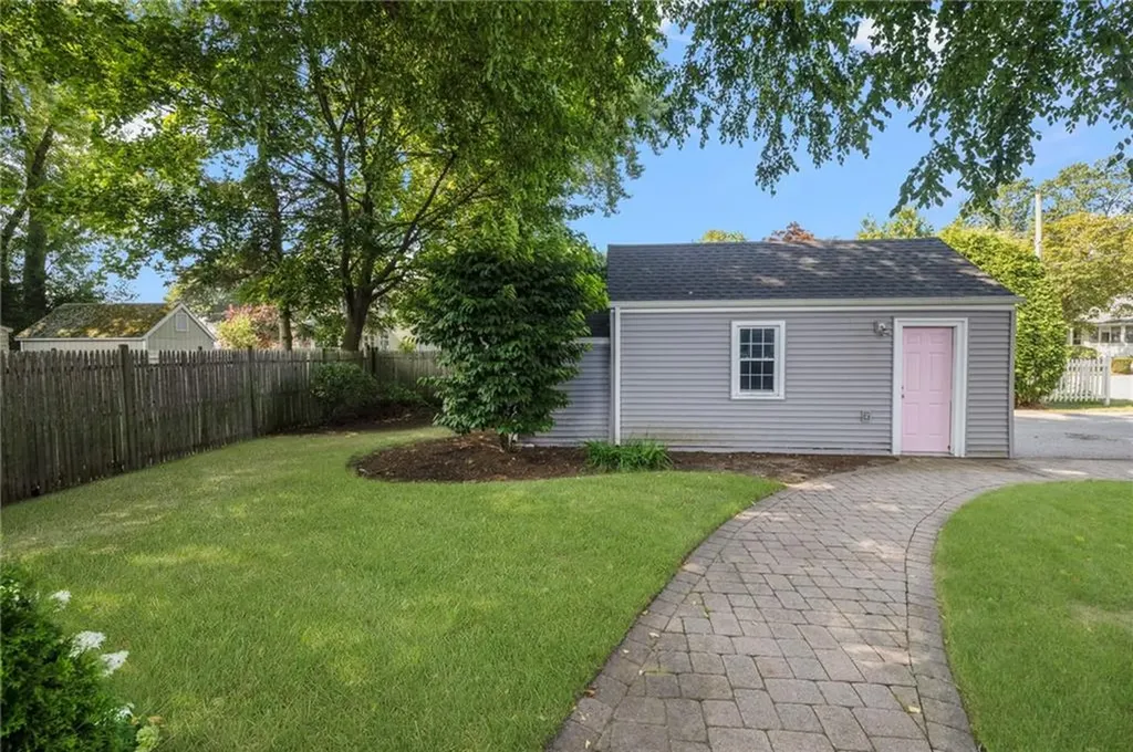 154 Chapmans Avenue Warwick RI 02886