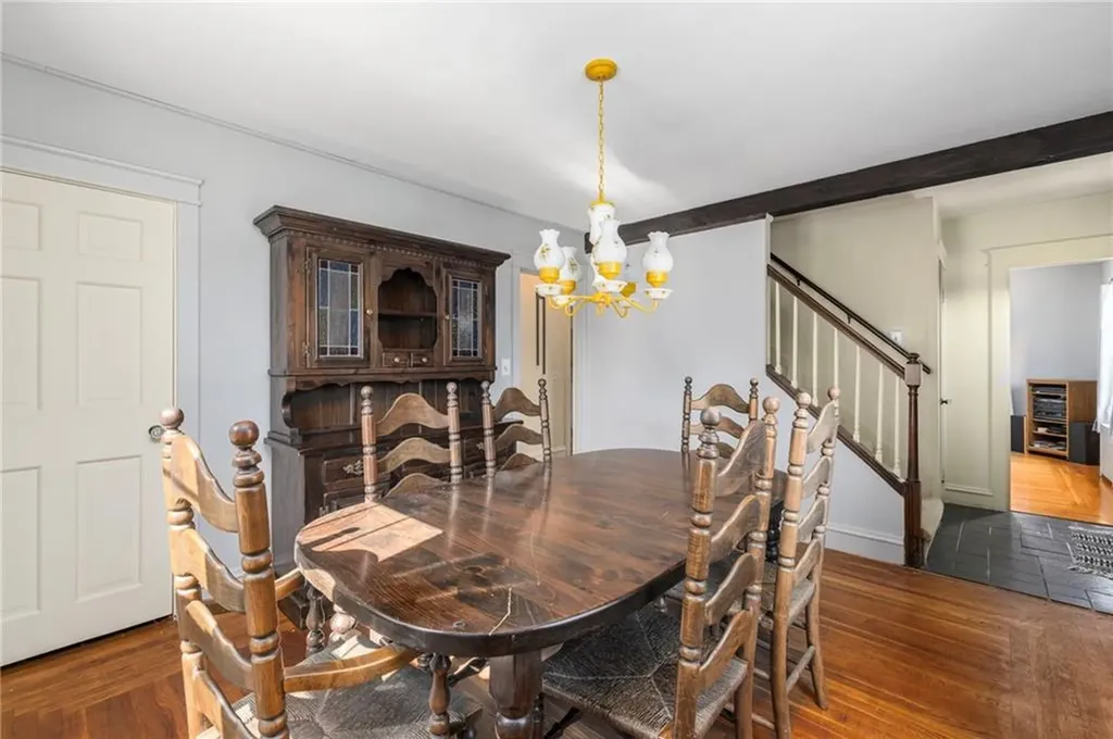 154 Chapmans Avenue Warwick RI 02886