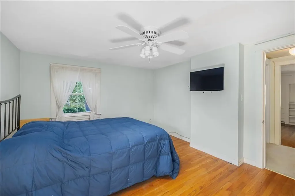 154 Chapmans Avenue Warwick RI 02886