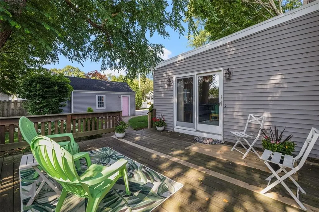 154 Chapmans Avenue Warwick RI 02886