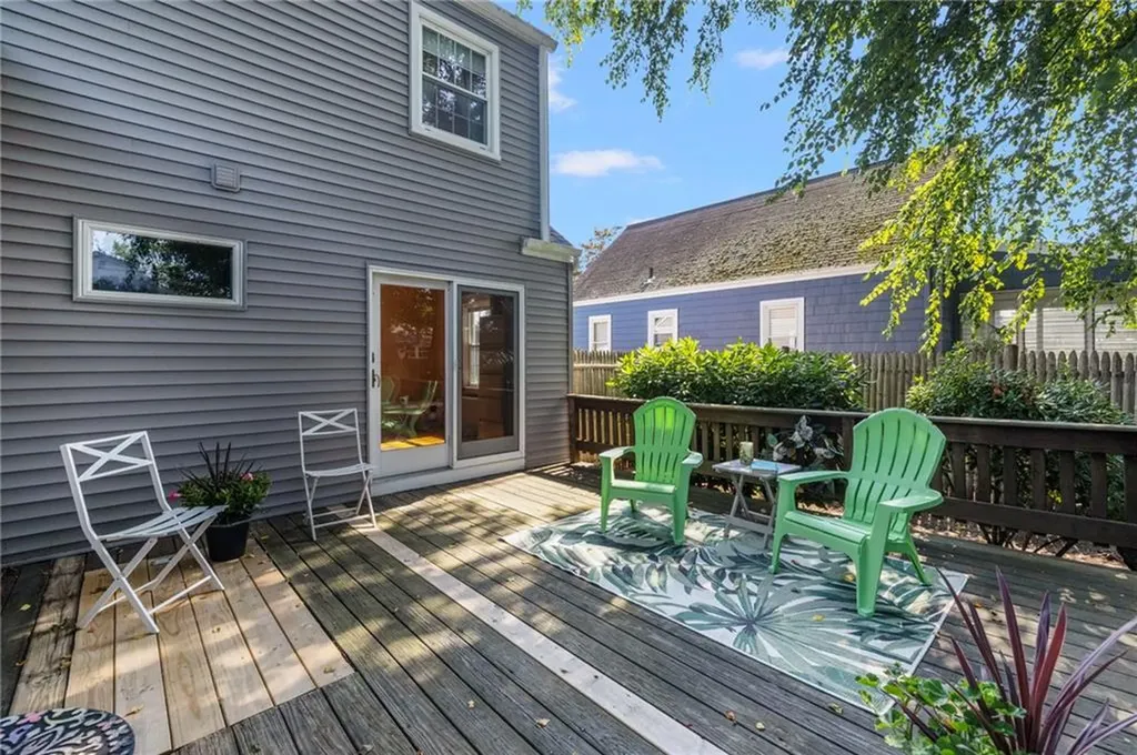 154 Chapmans Avenue Warwick RI 02886
