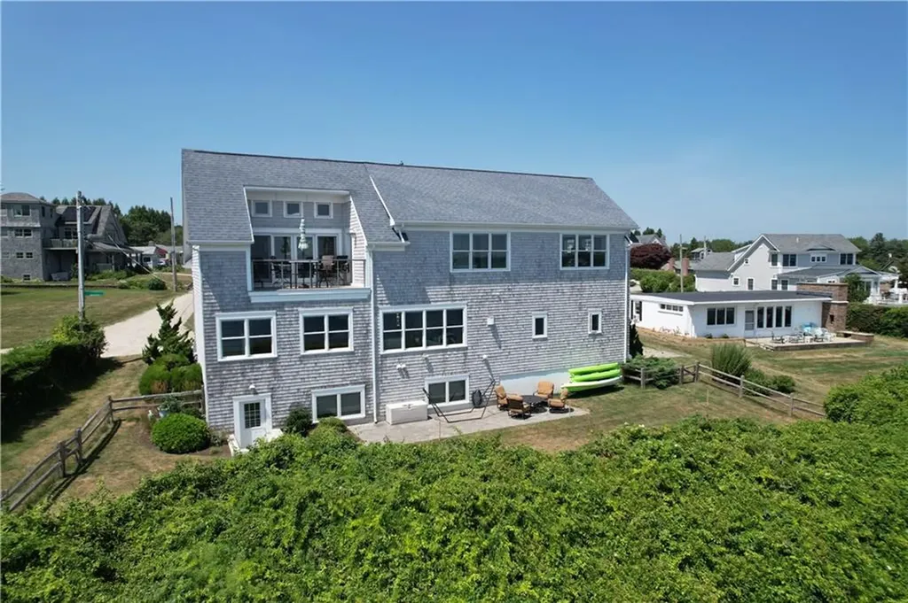 4 Clarkes Village Lane Jamestown RI 02835