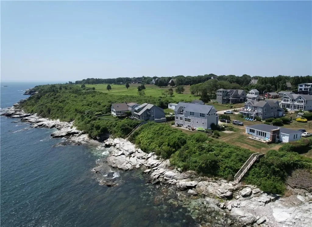 4 Clarkes Village Lane Jamestown RI 02835