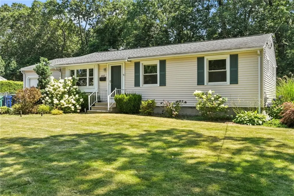 410 Diamond Hill Road Warwick RI 02886
