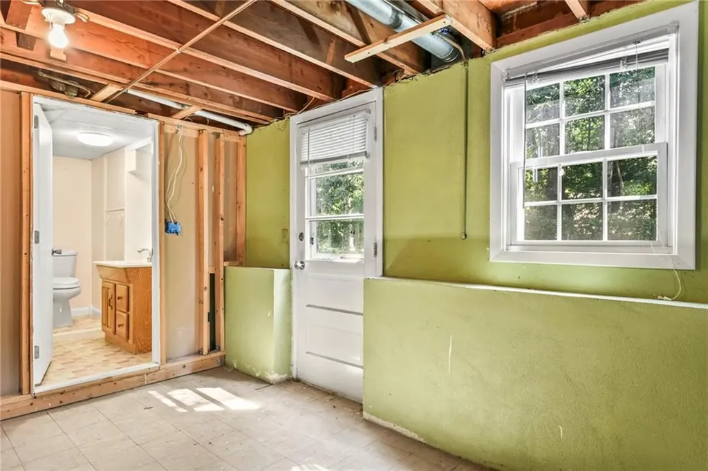 410 Diamond Hill Road Warwick RI 02886