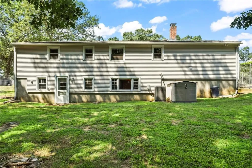 410 Diamond Hill Road Warwick RI 02886