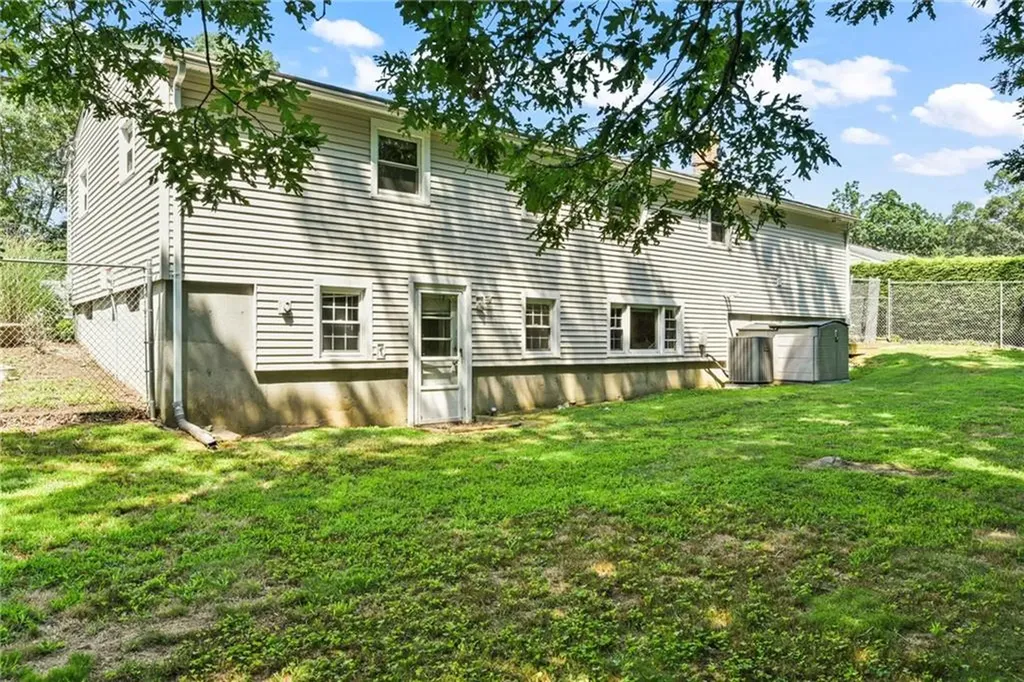 410 Diamond Hill Road Warwick RI 02886