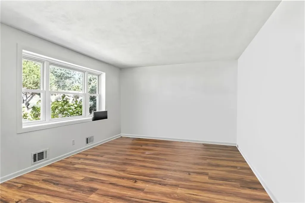 410 Diamond Hill Road Warwick RI 02886
