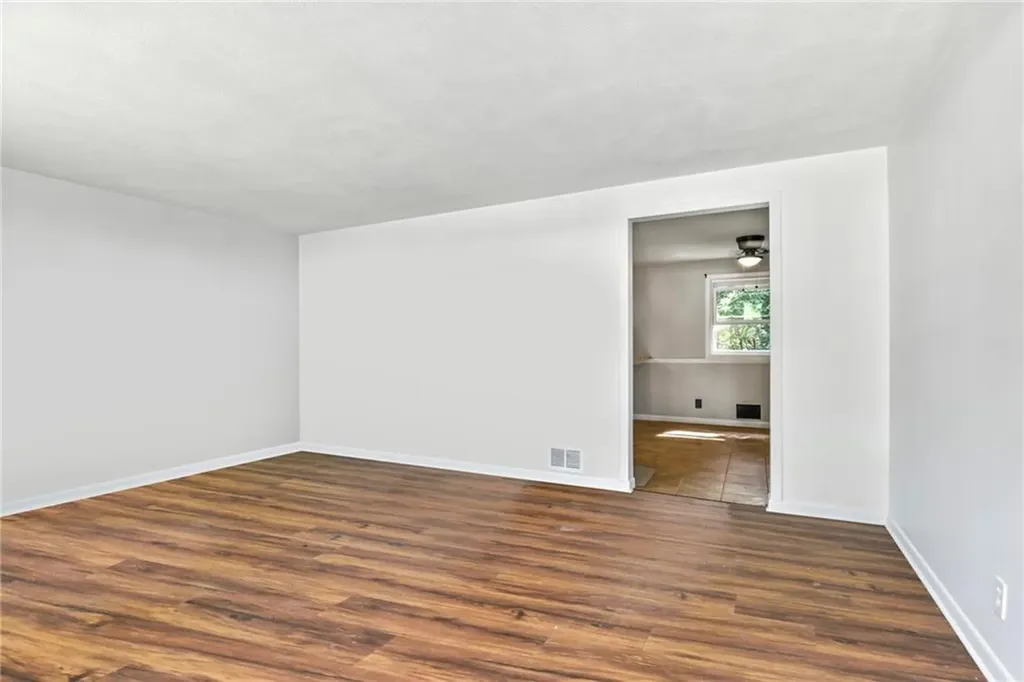 410 Diamond Hill Road Warwick RI 02886