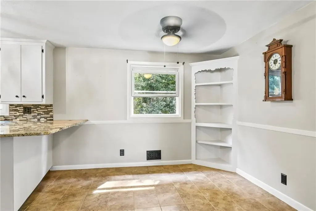 410 Diamond Hill Road Warwick RI 02886