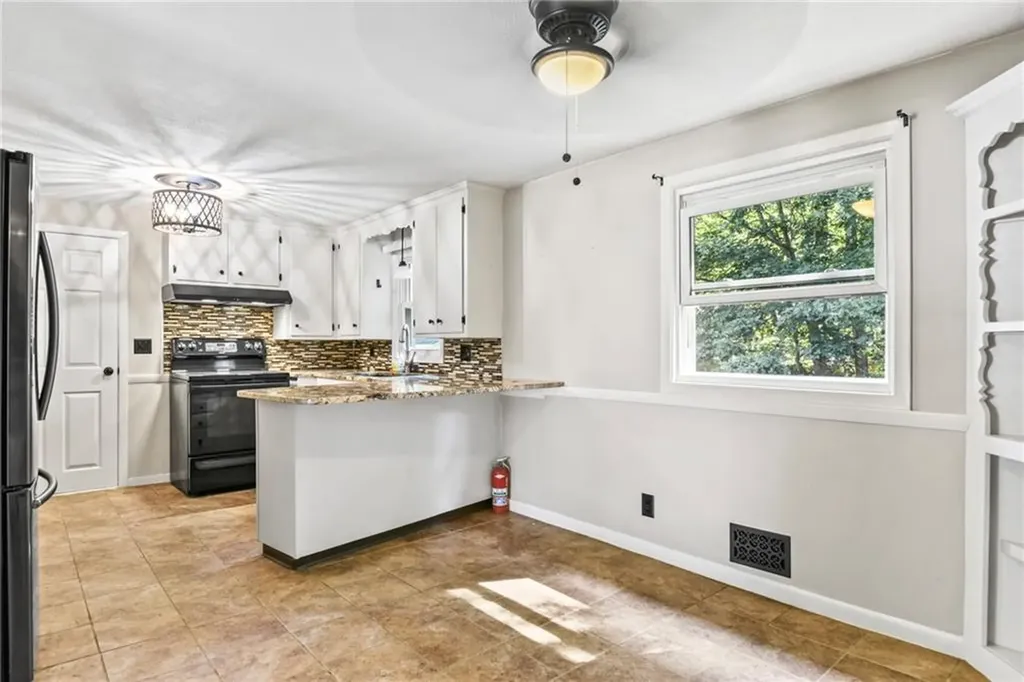 410 Diamond Hill Road Warwick RI 02886