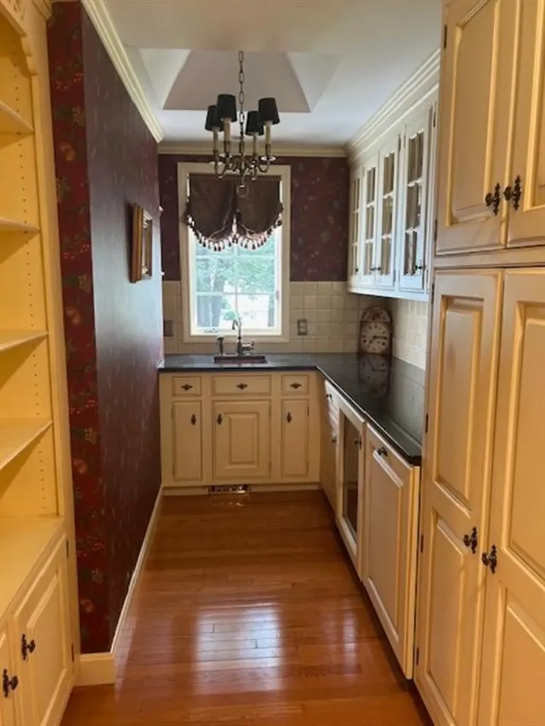 255 Beechwood Drive Cranston RI 02921