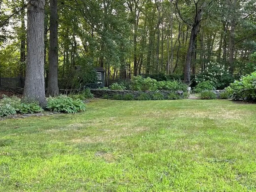 255 Beechwood Drive Cranston RI 02921