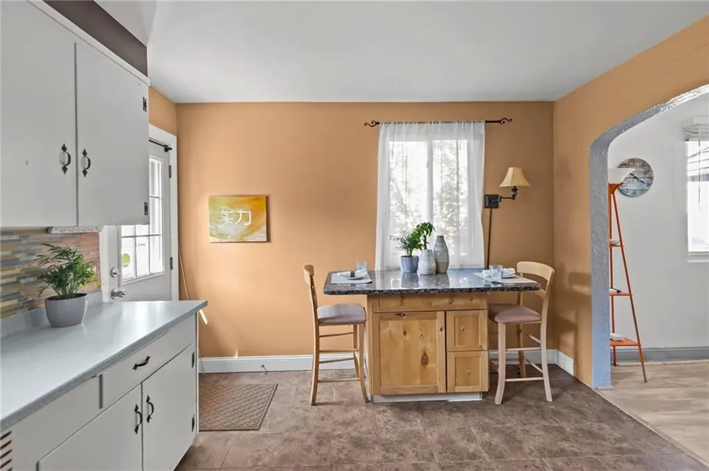 9 Kitchener Road Johnston RI 02919