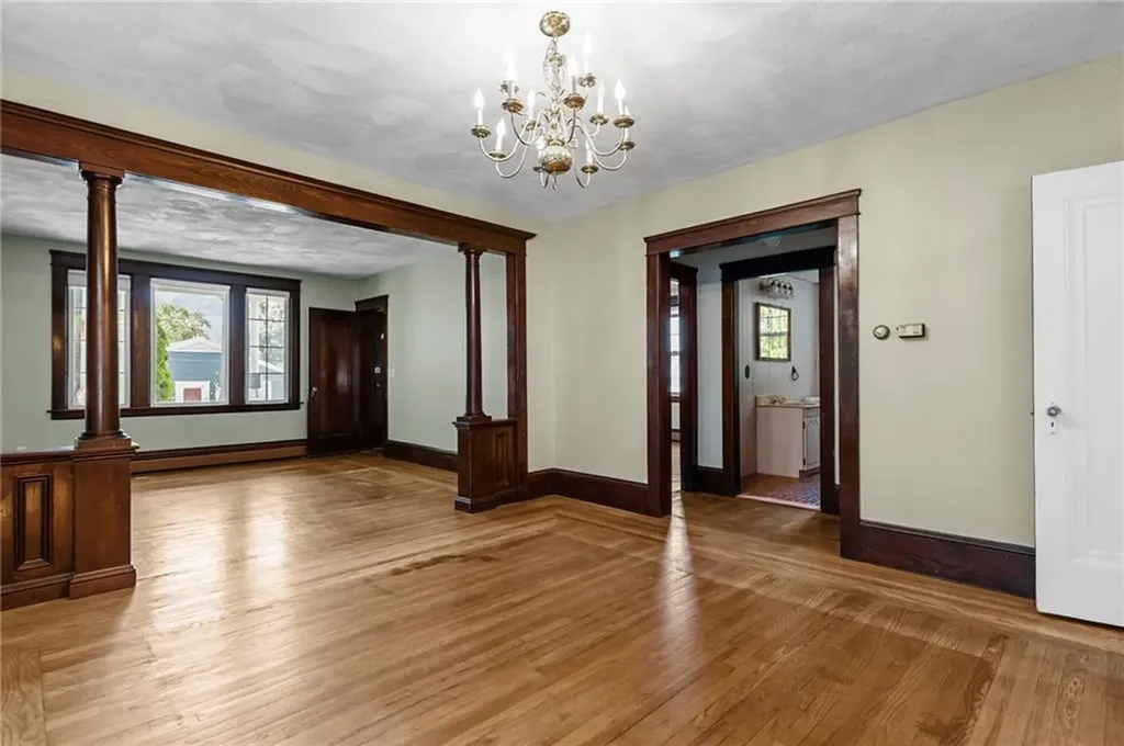 15 Balmoral Avenue Providence RI 02908