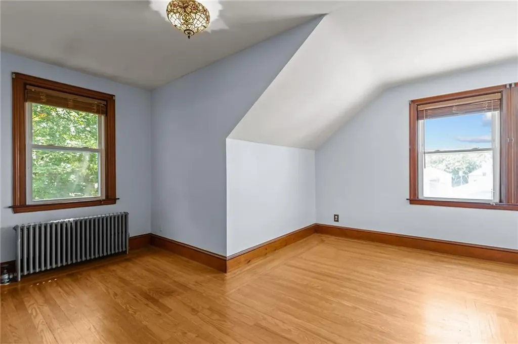 15 Balmoral Avenue Providence RI 02908