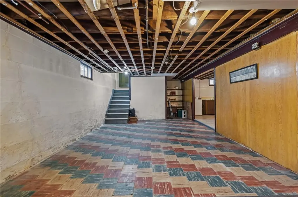 15 Balmoral Avenue Providence RI 02908