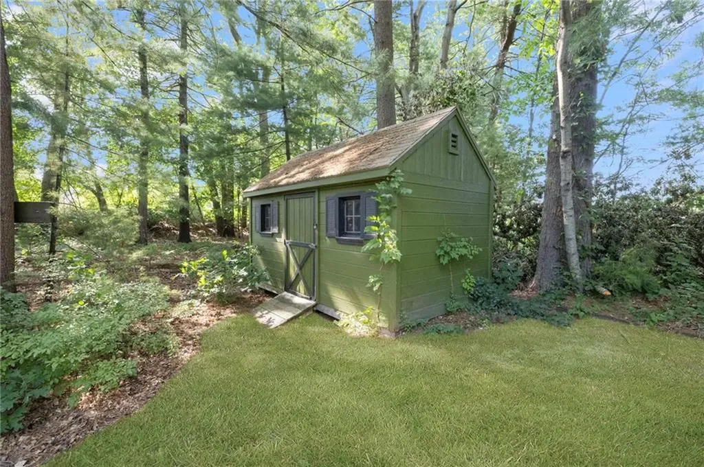 2 Haywood Road Coventry RI 02816