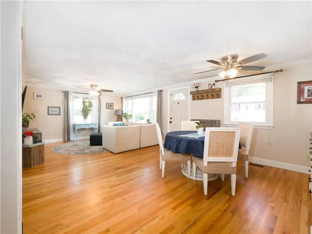9 Kennington Avenue Coventry RI 02816