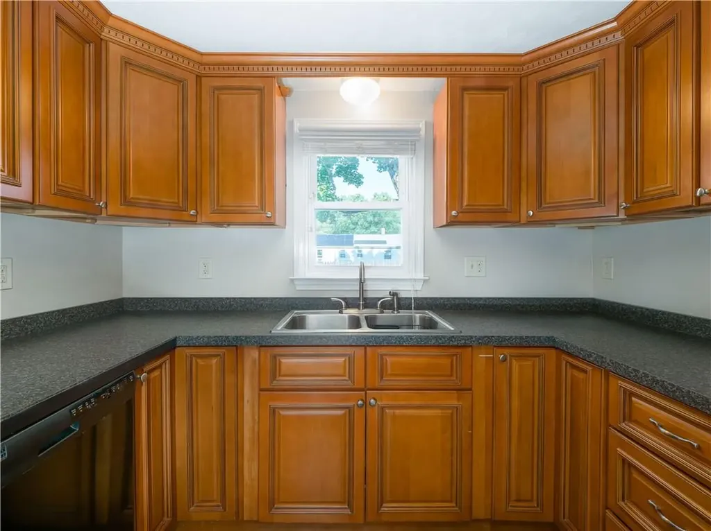 9 Kennington Avenue Coventry RI 02816