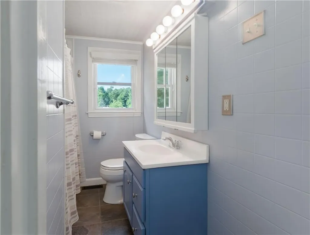 9 Kennington Avenue Coventry RI 02816