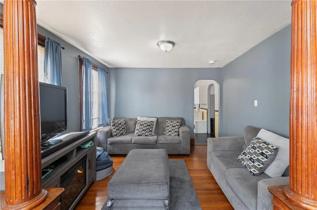313 Branch Avenue Providence RI 02904