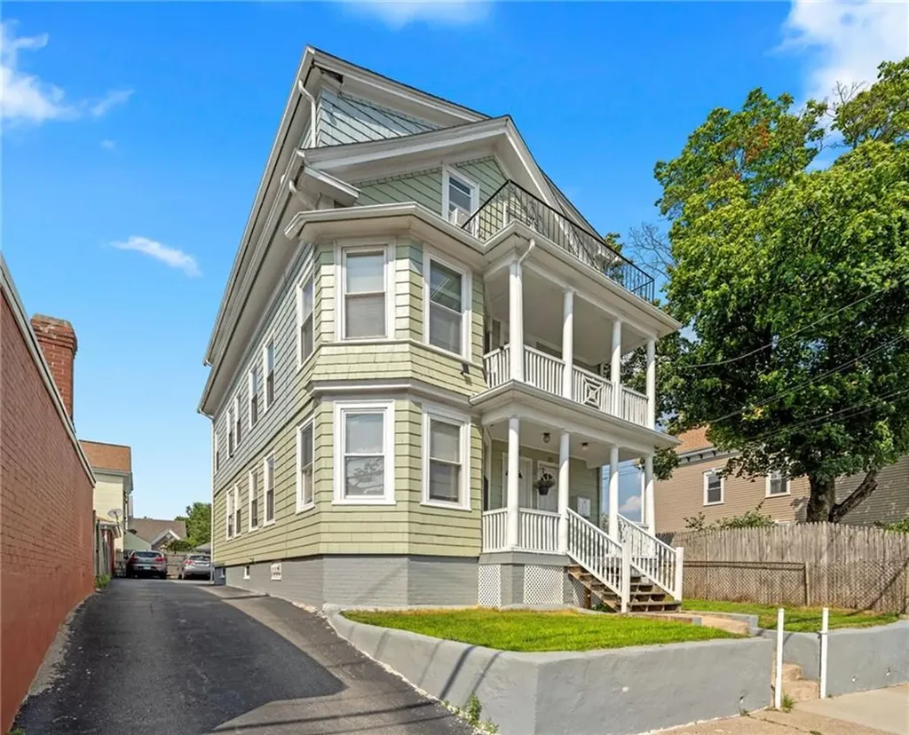 313 Branch Avenue Providence RI 02904