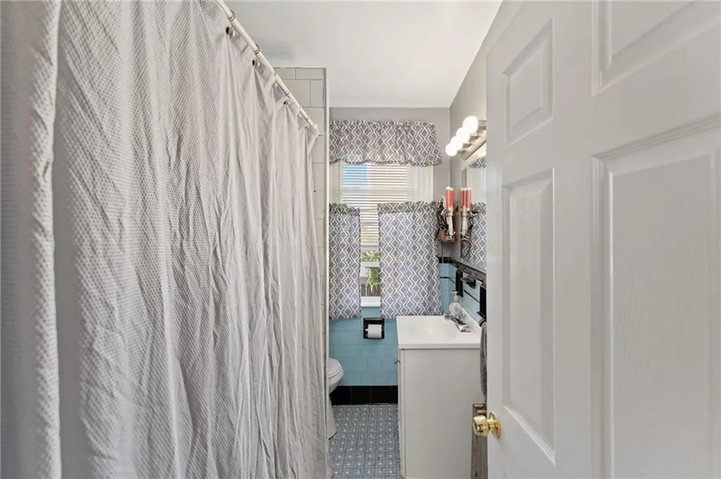 313 Branch Avenue Providence RI 02904