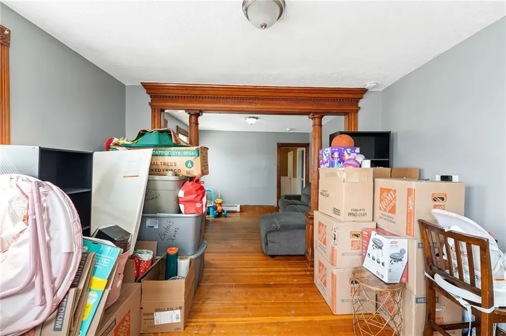 313 Branch Avenue Providence RI 02904
