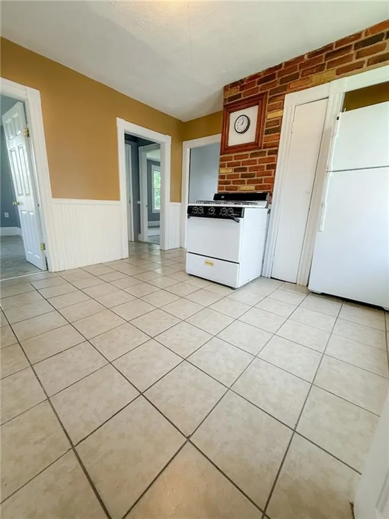 313 Branch Avenue Providence RI 02904