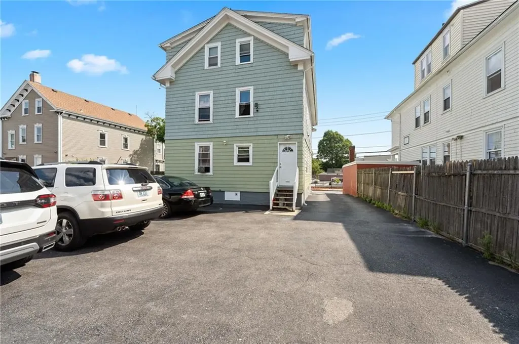 313 Branch Avenue Providence RI 02904