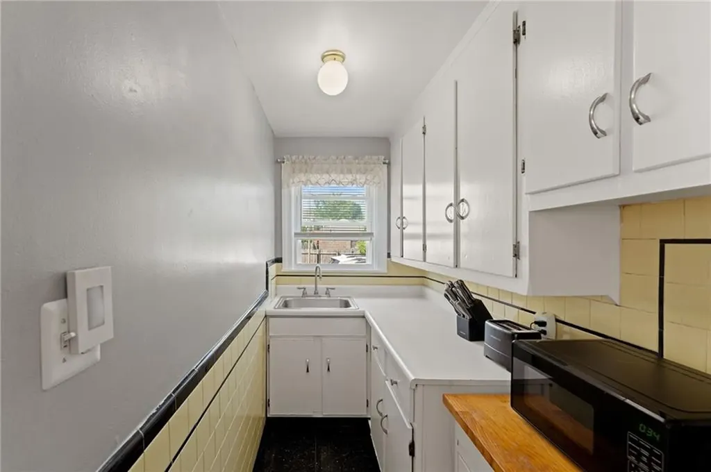 313 Branch Avenue Providence RI 02904