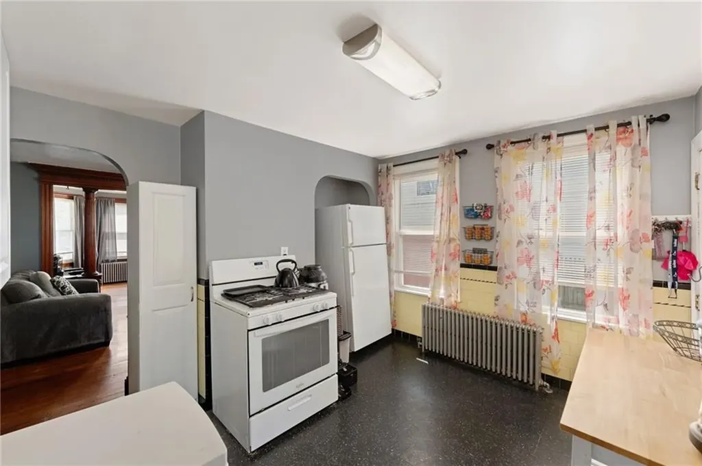 313 Branch Avenue Providence RI 02904