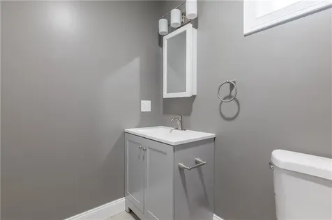 40 Gladstone Street Providence RI 02905